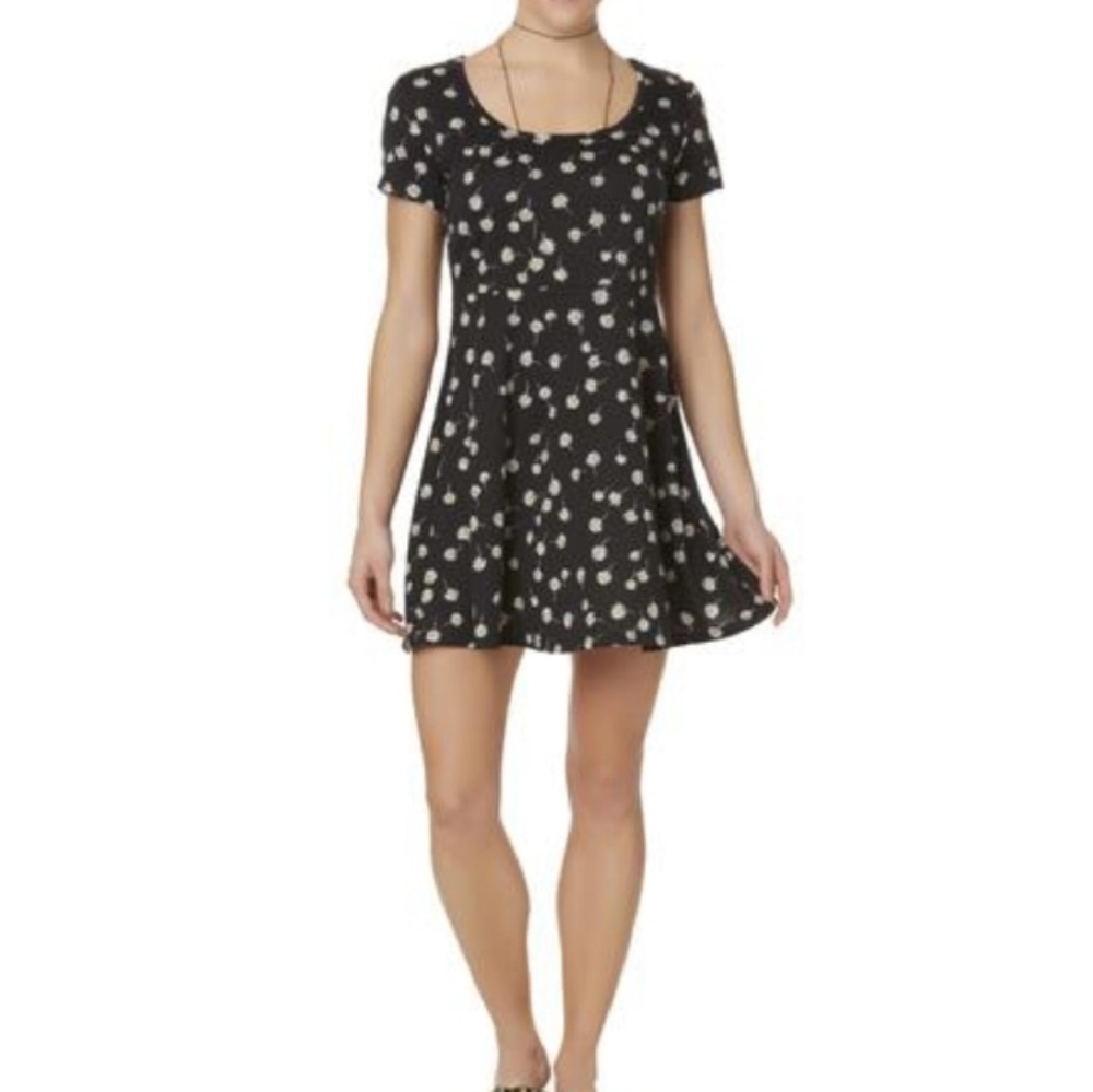 Joe boxer 90s style black floral skater dress sz L